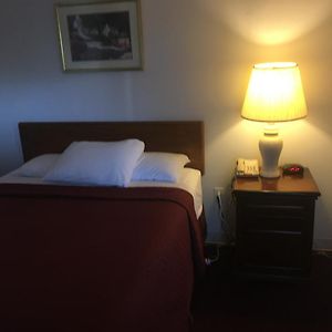 Single Room Motel